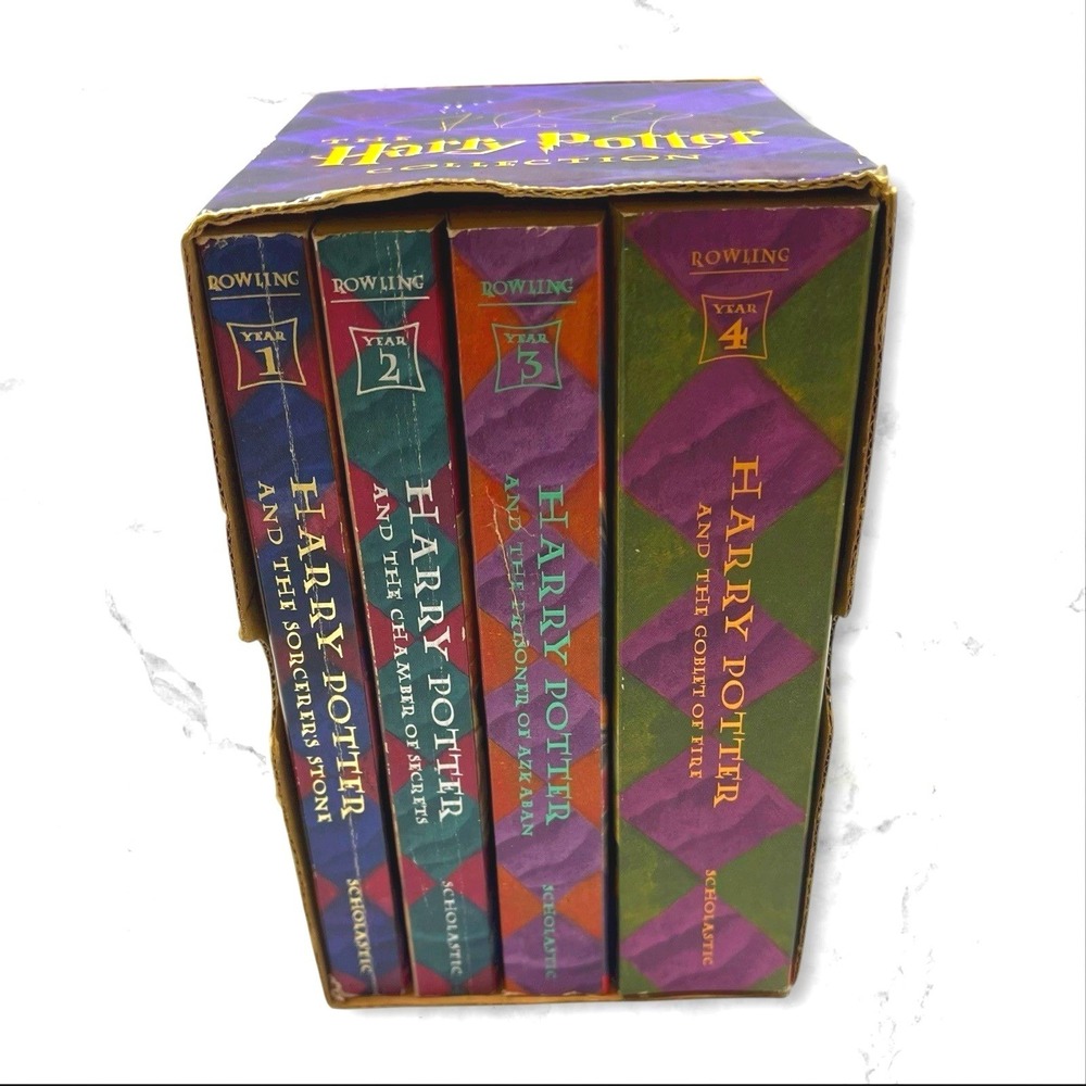 Scholastic Harry Potter Paperback Box Set First Books 1-4 J.K Rowling Paperback